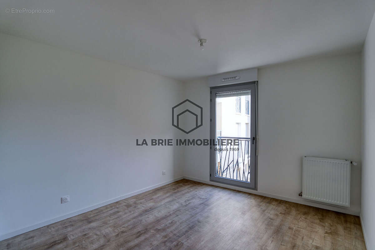 Appartement à CHENNEVIERES-SUR-MARNE