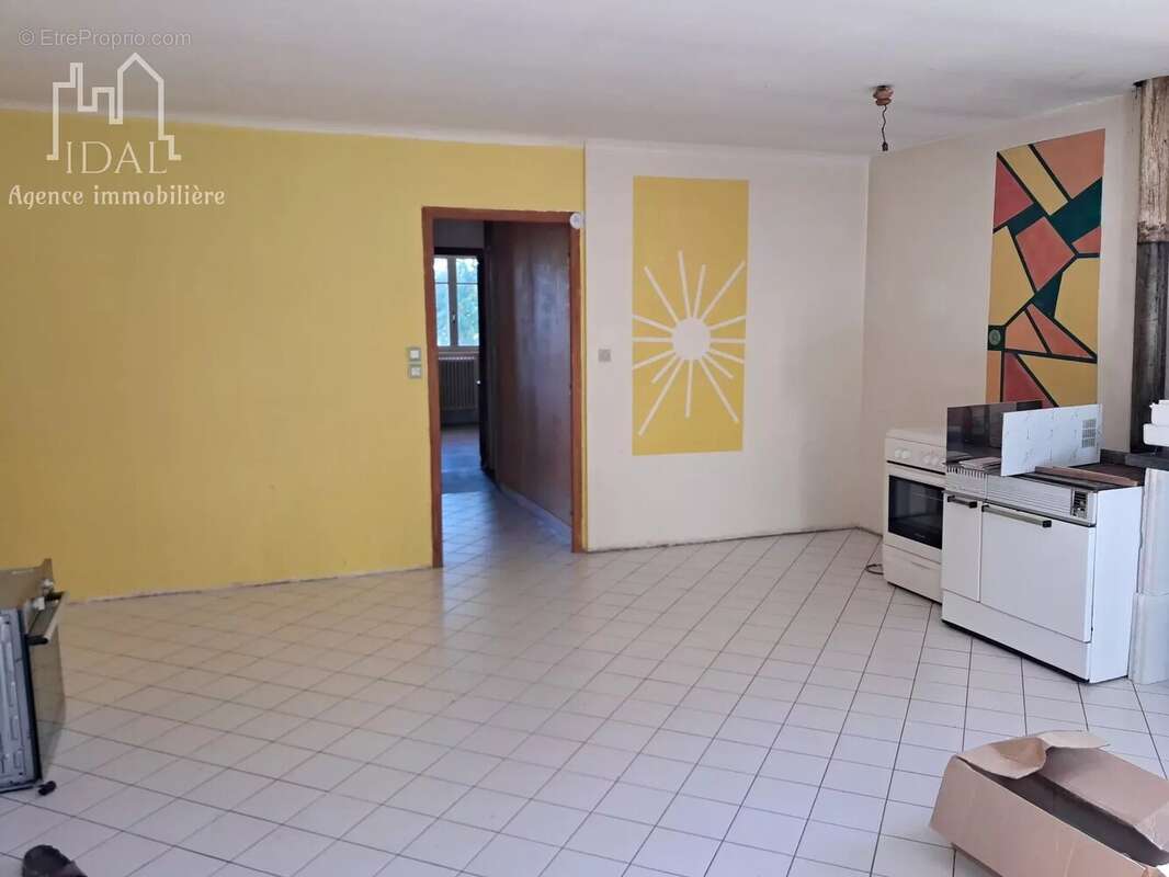 Maison à SAINT-PIERRE-DE-NOGARET