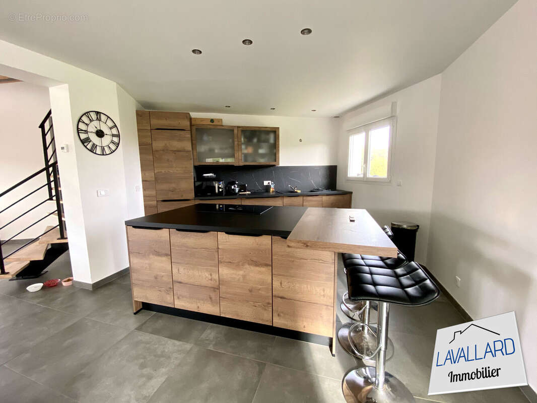 Maison à FLIXECOURT