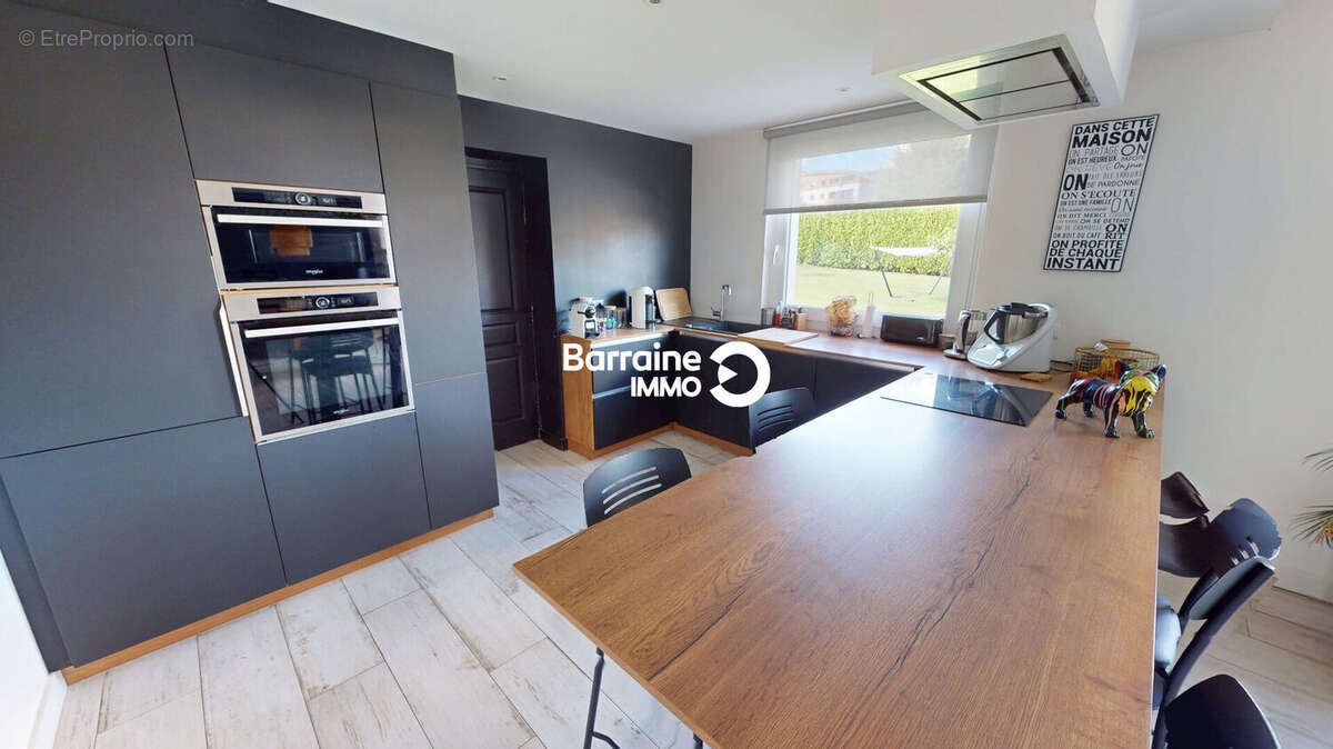 Maison à SAINT-RENAN