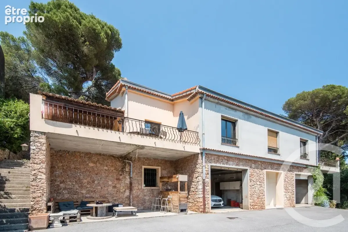Maison 189 m² à Beausoleil  - photo 25