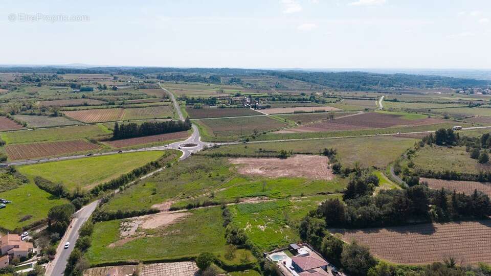 Terrain 214 m² à Montagnac  - photo 2