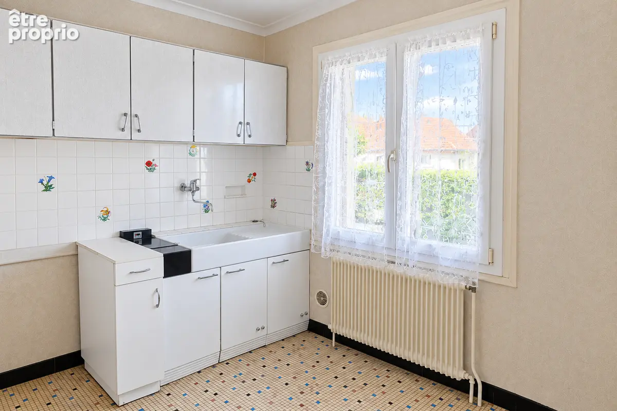 DIJON  Quartier Haut Eiffel. Maison avec jardin au calme, parfaitement entretenue, à personnaliser selon vos goûts - photo 8