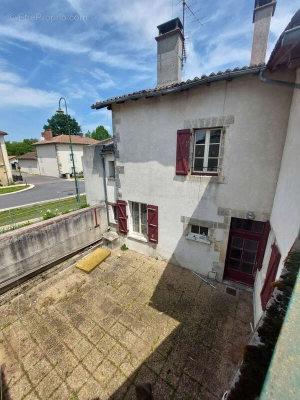 Appartement à ANSAC-SUR-VIENNE