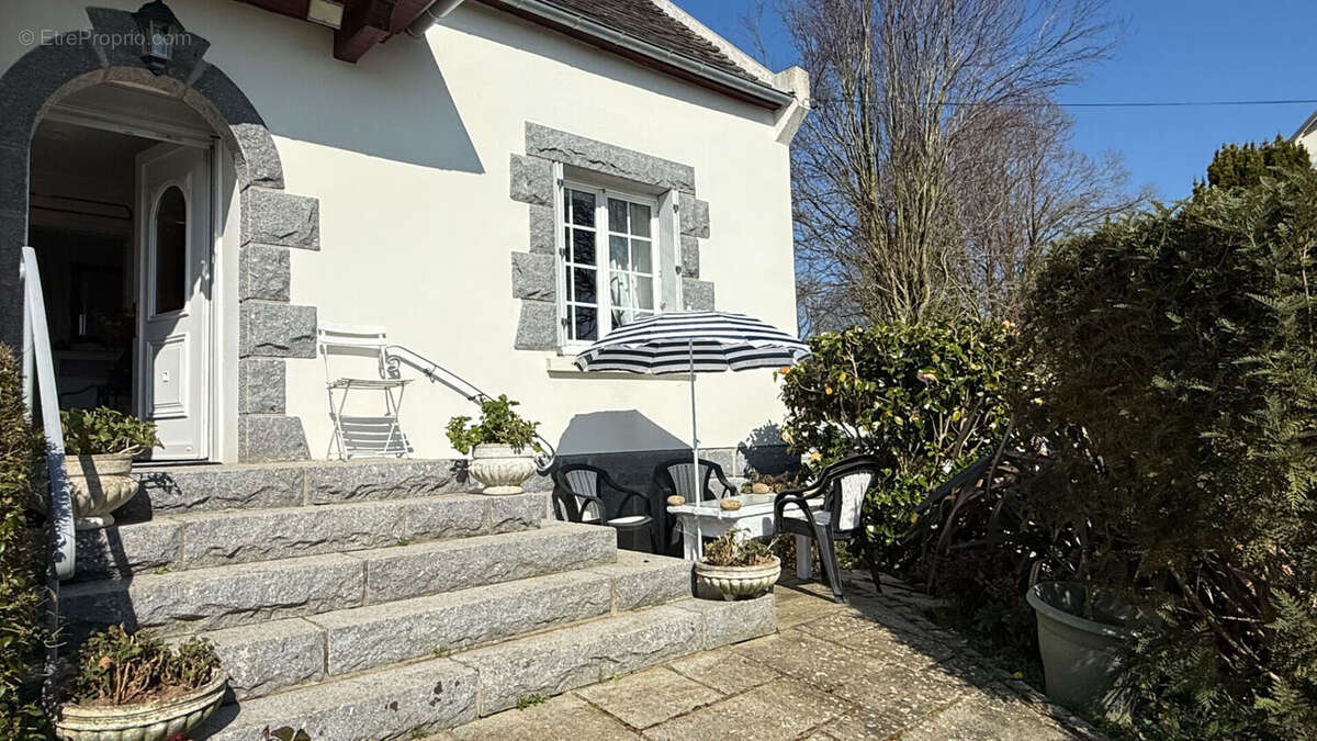 Maison à PLOUGONVEN