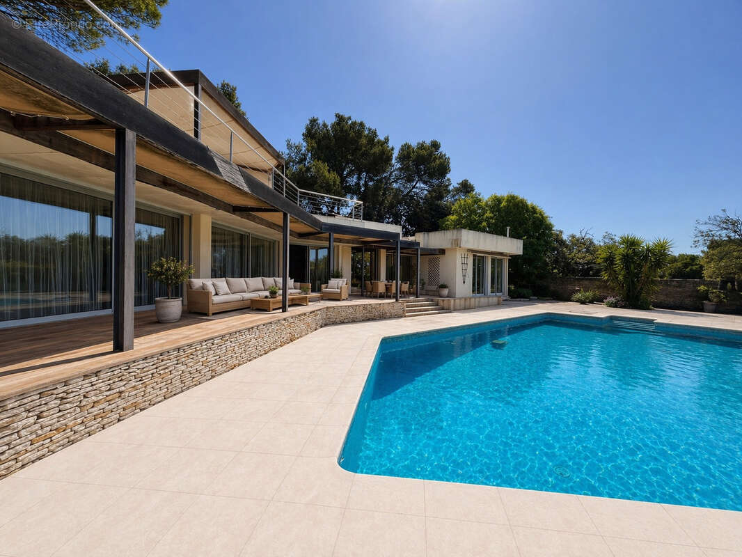 Maison à NIMES