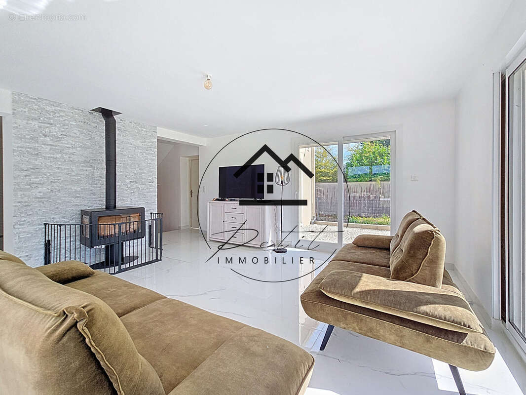 Maison à ULLY-SAINT-GEORGES