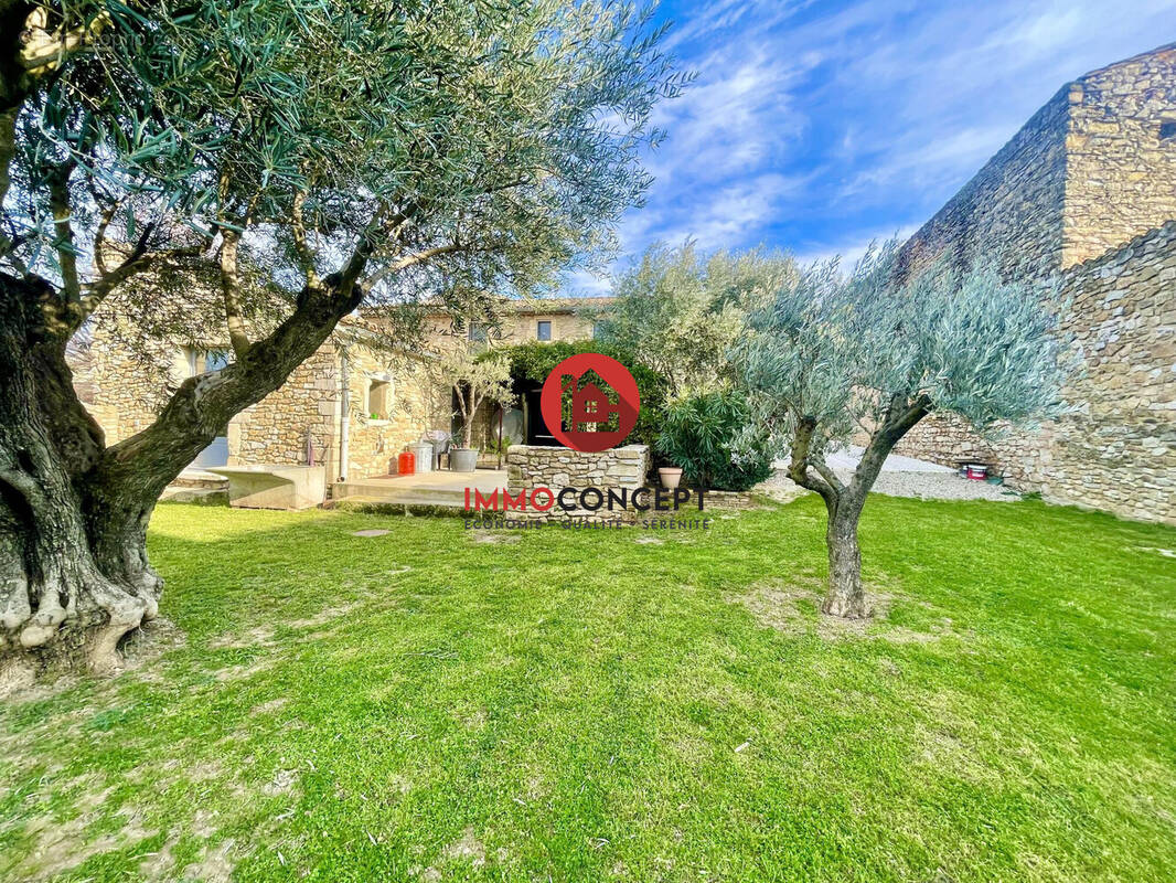 Maison à SAINT-VICTOR-LA-COSTE