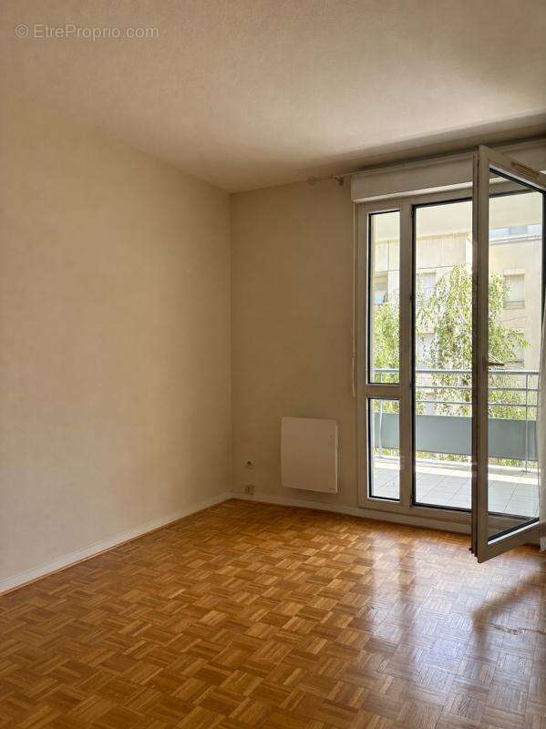 Appartement à LYON-8E