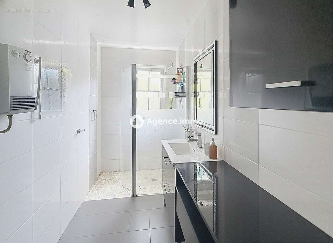 Maison 101 m² à Tours  - photo 5