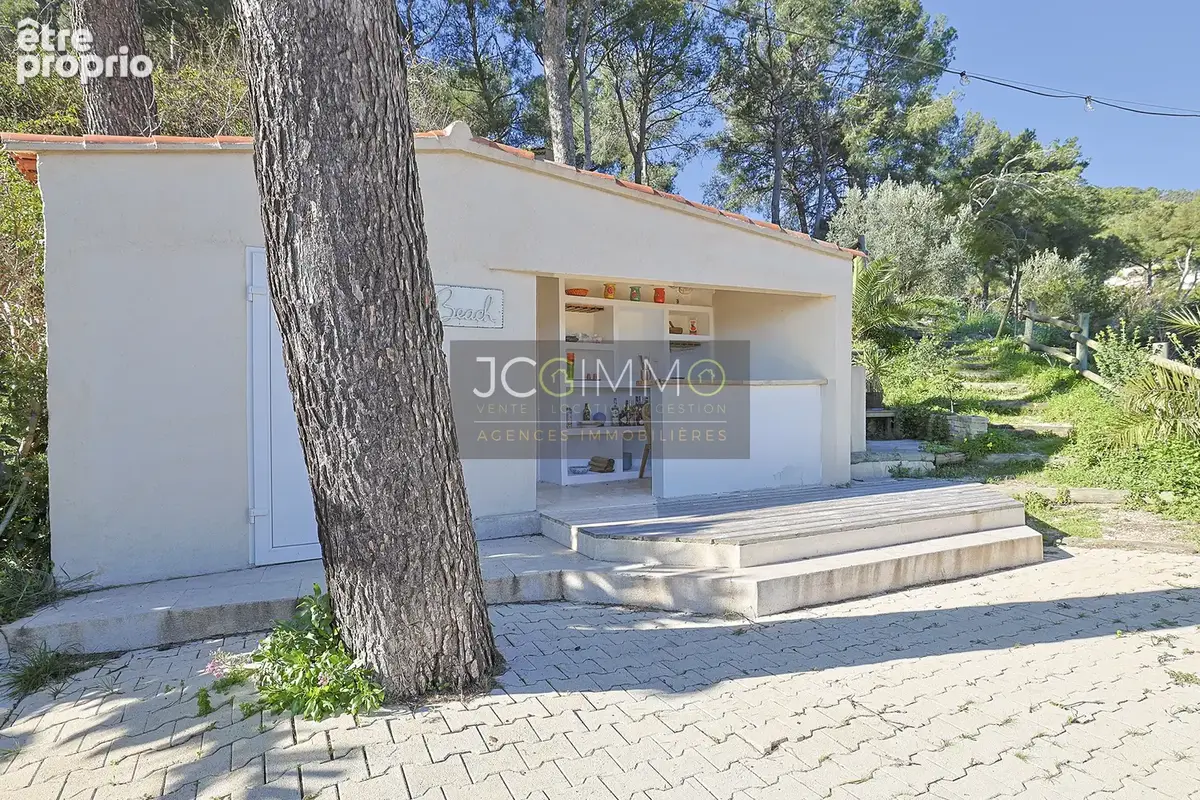 Carqueirane - villa t6 183 m2 vue mer dominante et panoramique avec studio - photo 45