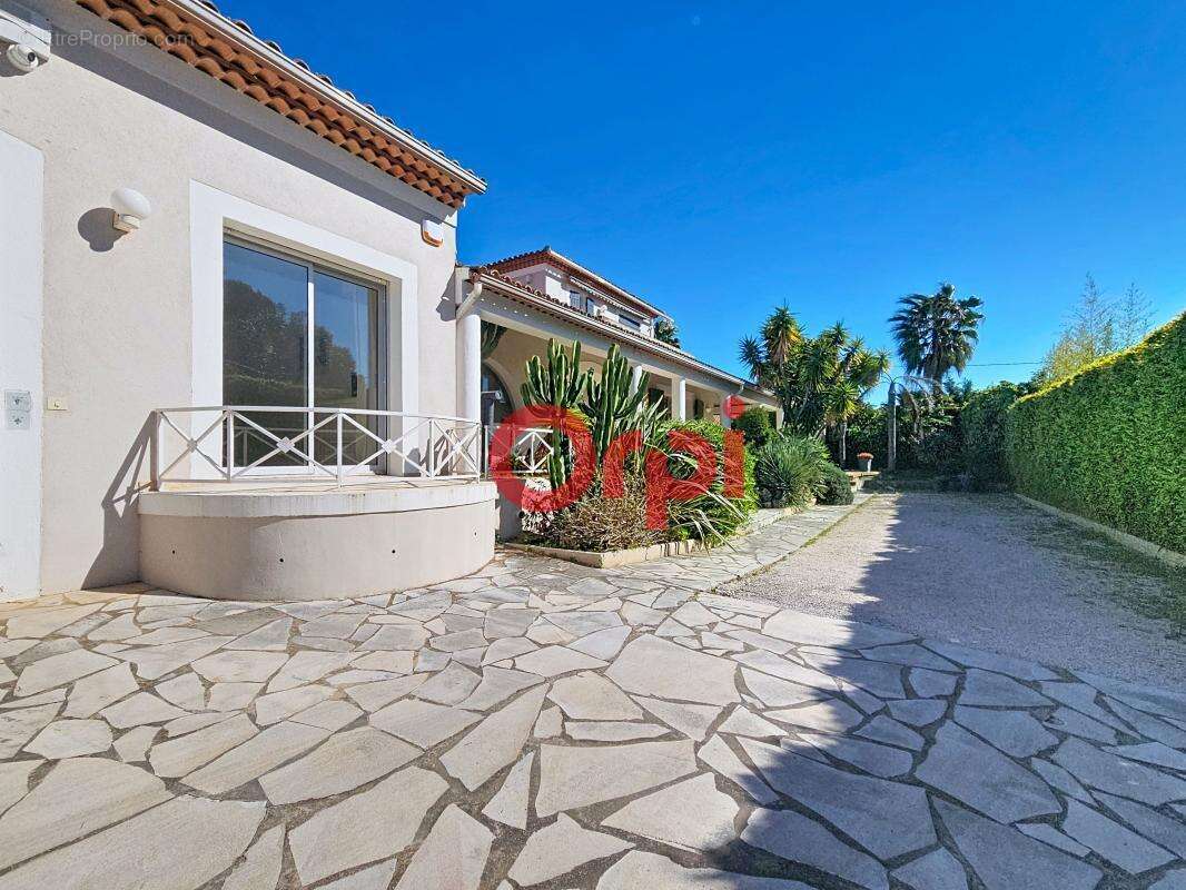 Maison à SIX-FOURS-LES-PLAGES