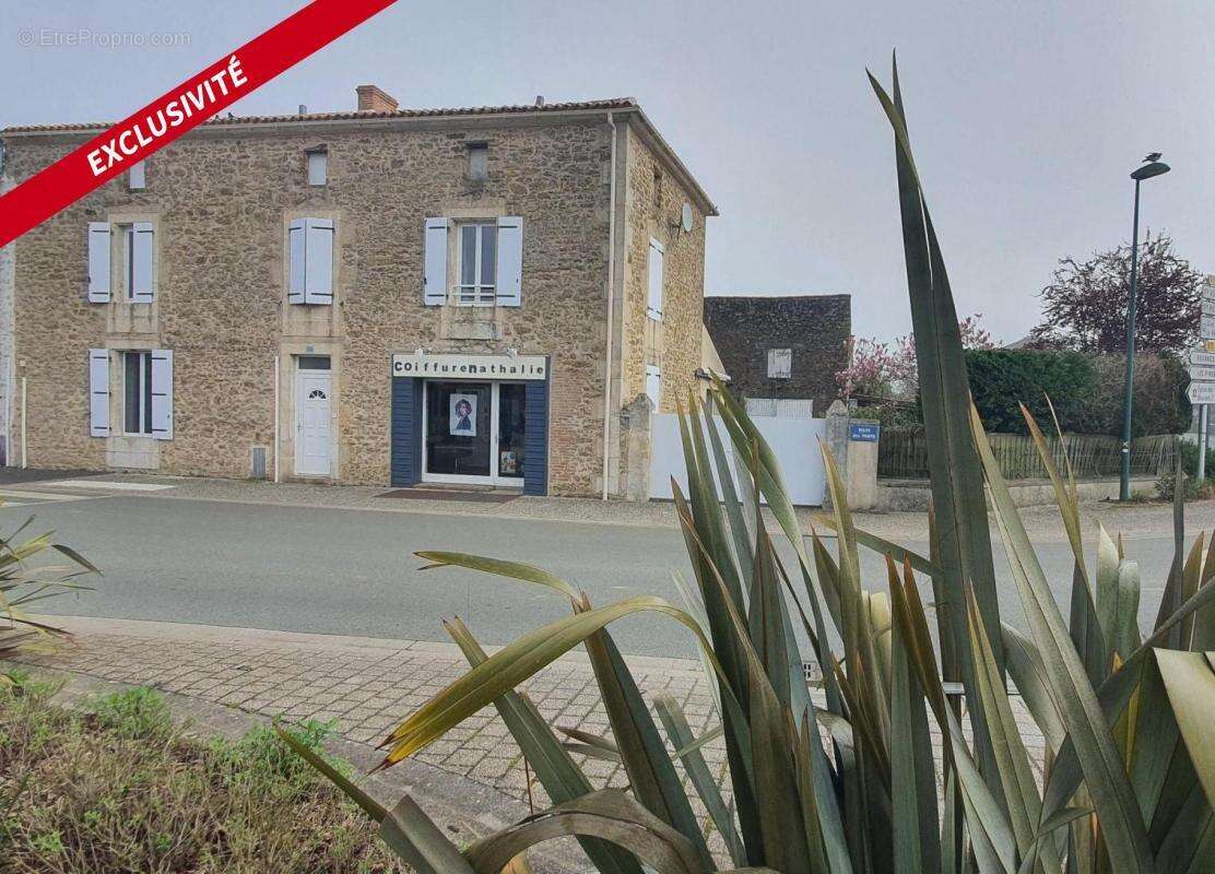 Maison à MOUTIERS-SUR-LE-LAY