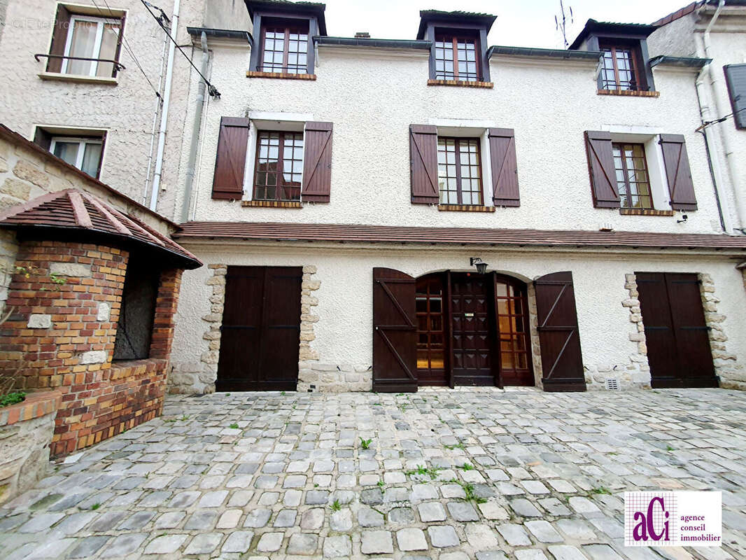 Maison à L&#039;HAY-LES-ROSES