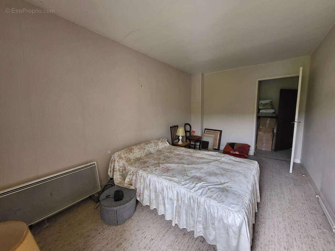 Maison à MONTREUIL-AUX-LIONS