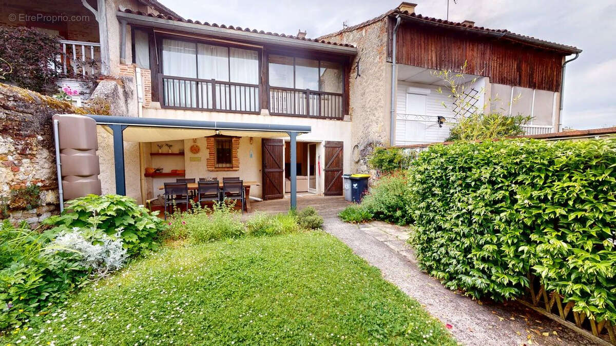 Maison à AUVILLAR