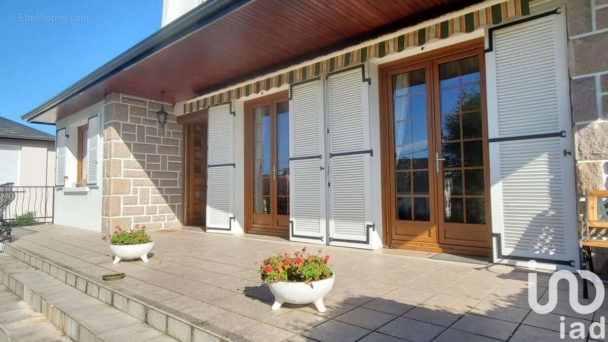 Maison 150 m² à Ussel  - photo 5