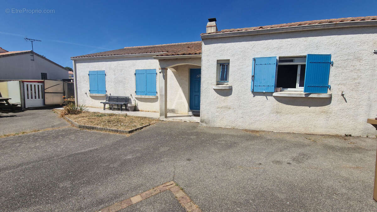 Maison à TALMONT-SAINT-HILAIRE