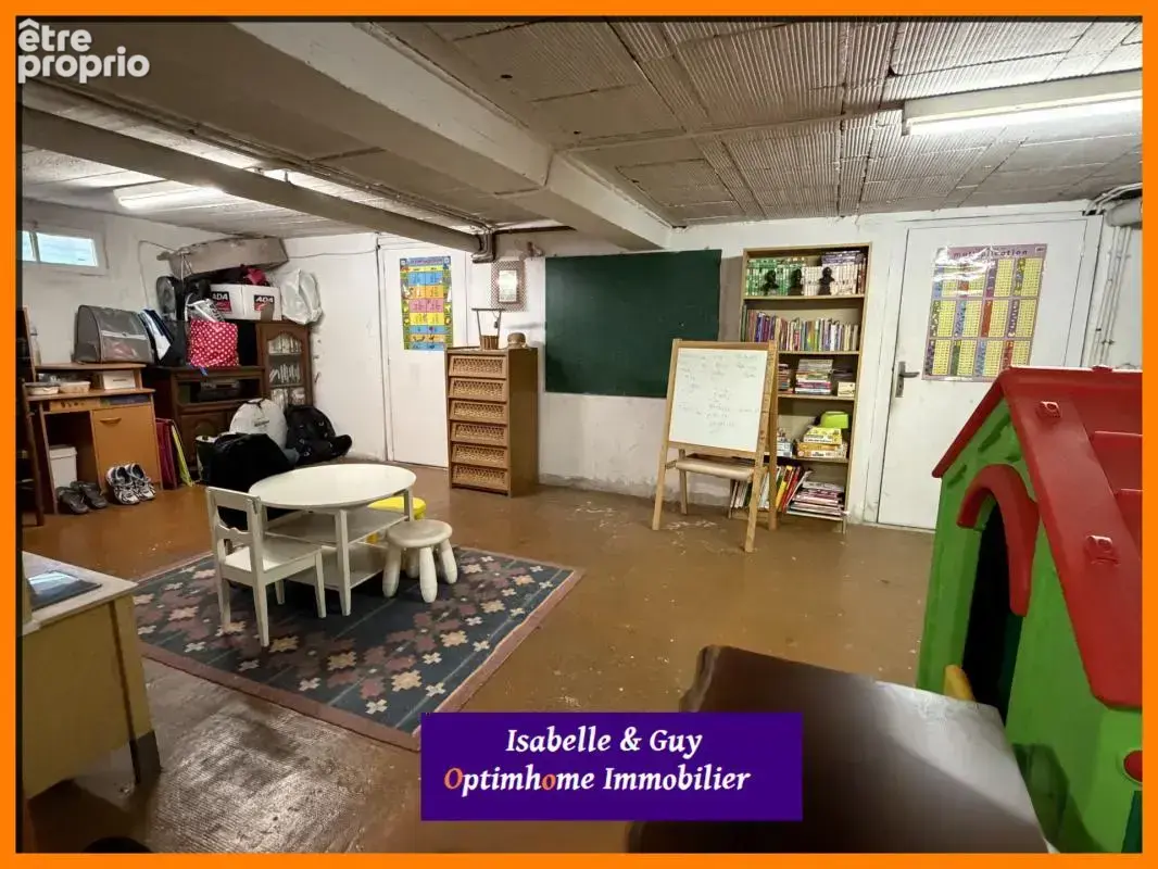 Centre-ville, un espace idéal pour collectionneurs de voitures - photo 22