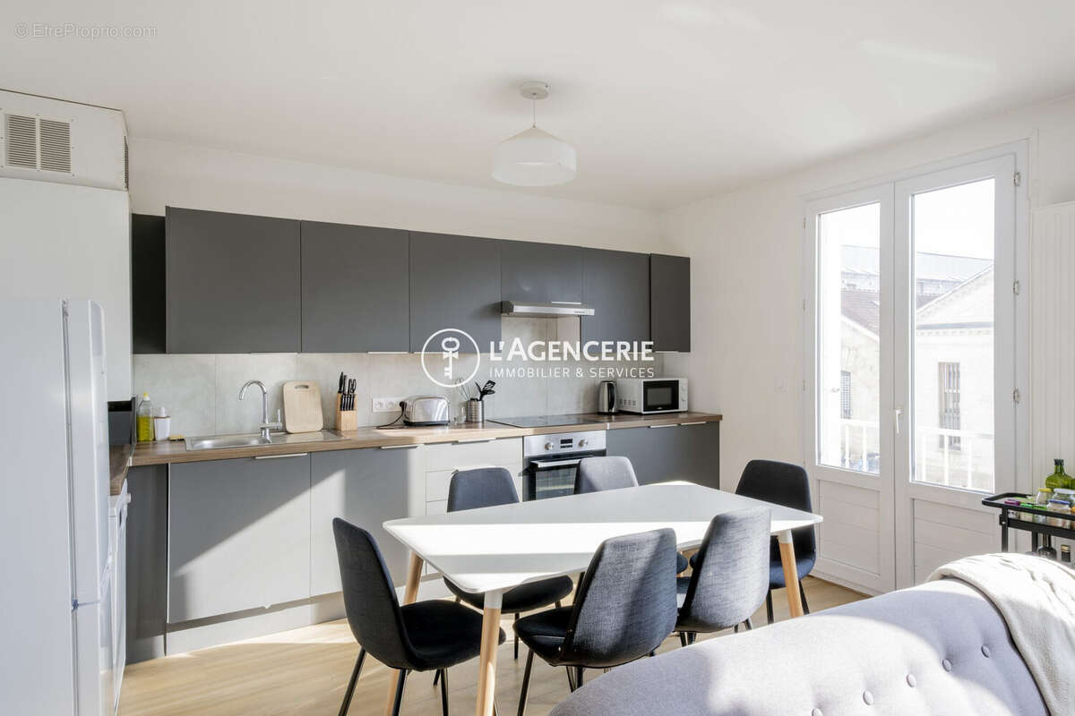 Appartement à BORDEAUX