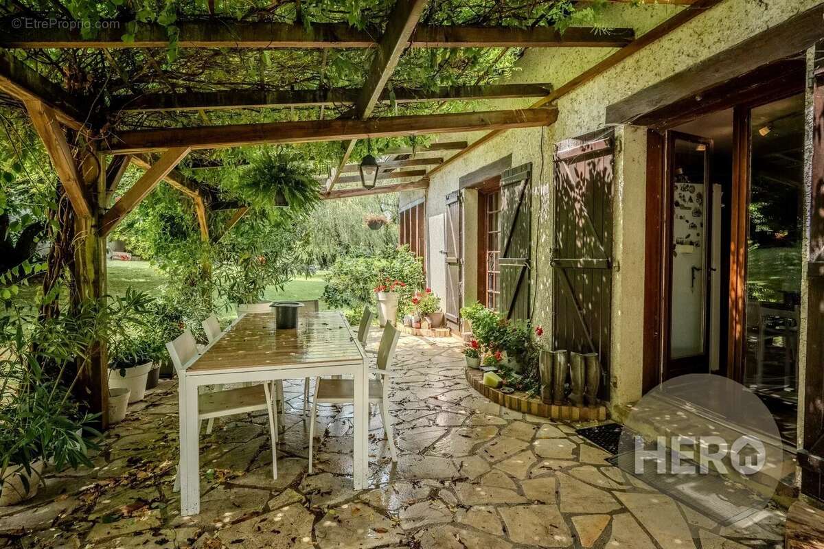 Maison à JOUARS-PONTCHARTRAIN