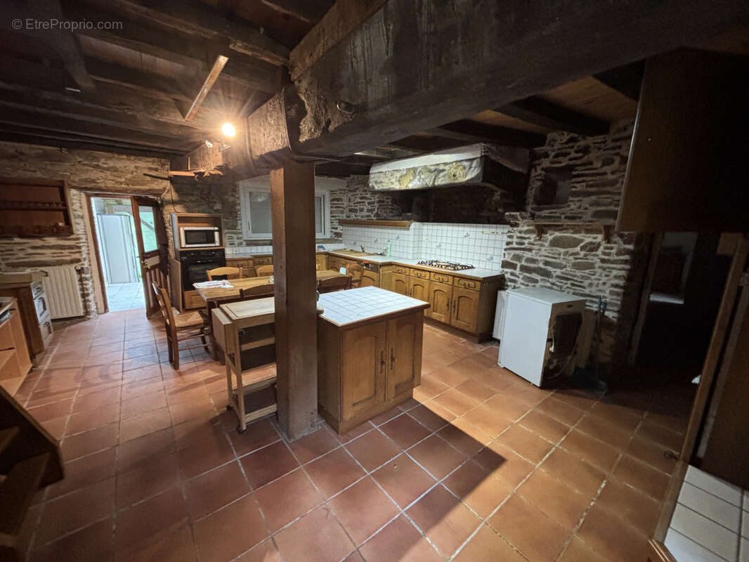 Maison à LE CELLIER