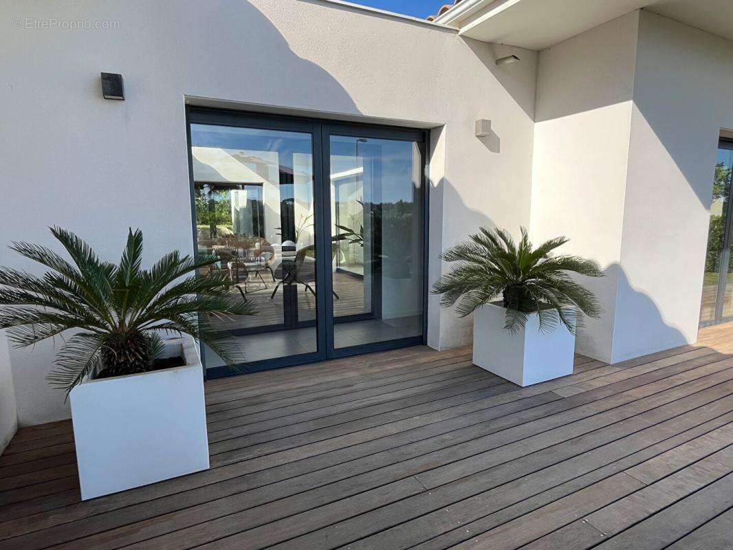 villa saint jean de vedas 165 m² avec vue et sans vis à vis - photo 3