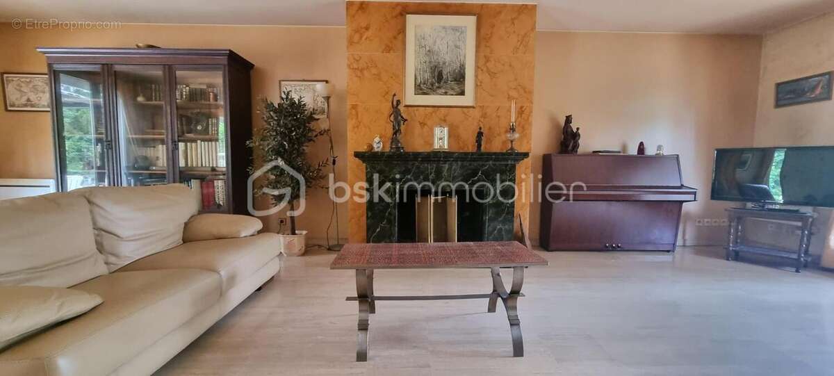 Maison à SAINT-GERMAIN-LES-CORBEIL