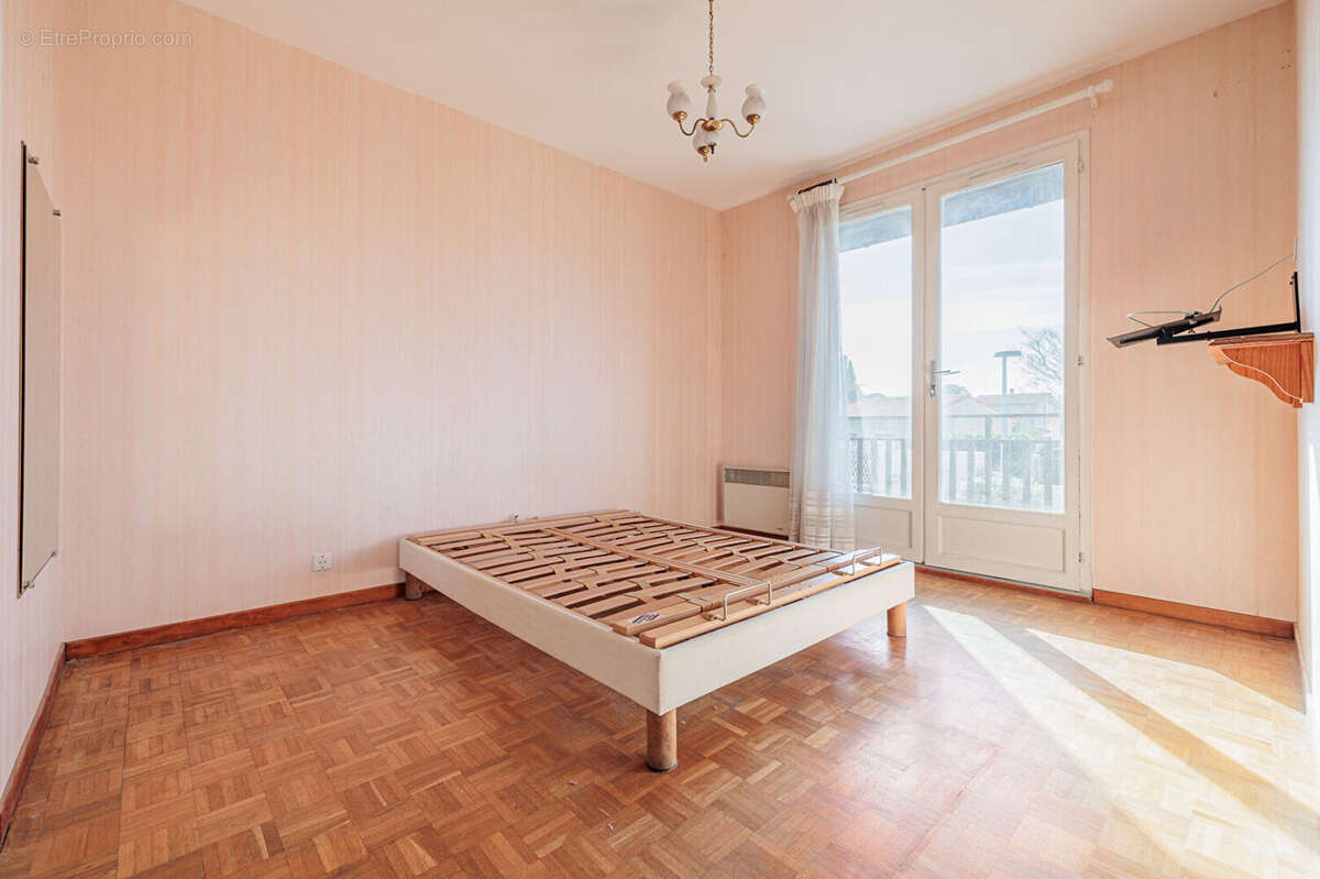 Maison à SAINT-ORENS-DE-GAMEVILLE