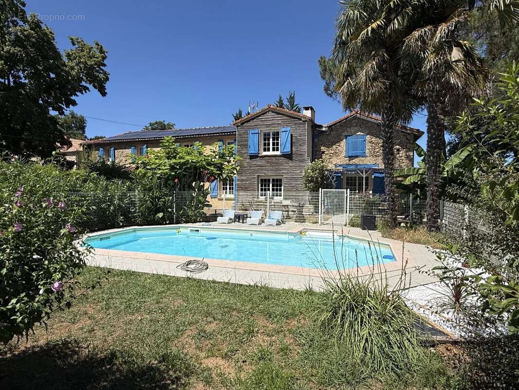 Maison T6 de charme avec piscine et dépendances située à 10 minutes de Nogaro, au calme - photo 2