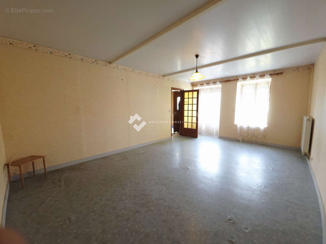 Maison 97 m² à Merdrignac  - photo 7