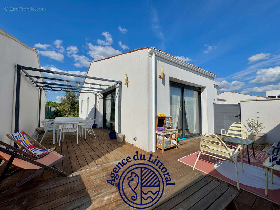 Maison à SEMUSSAC