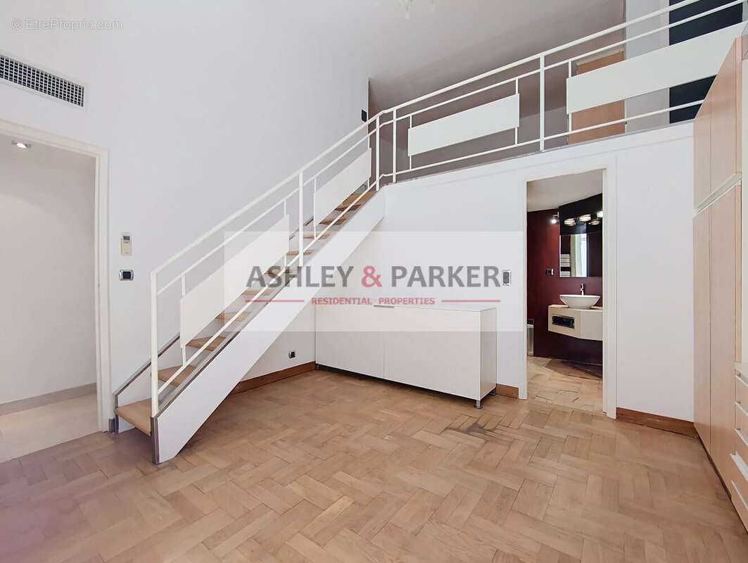 Appartement bourgeois 5 pièces avec pavillon indépendant et jardin privatif avec emplacements voiture - photo 15