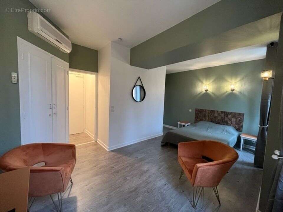 Commerce à CAZAUBON