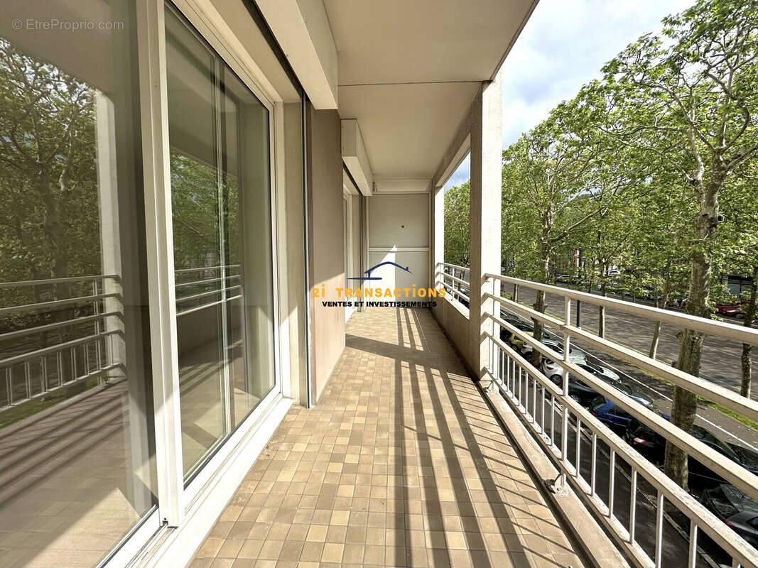 Appartement à SAINT-ETIENNE