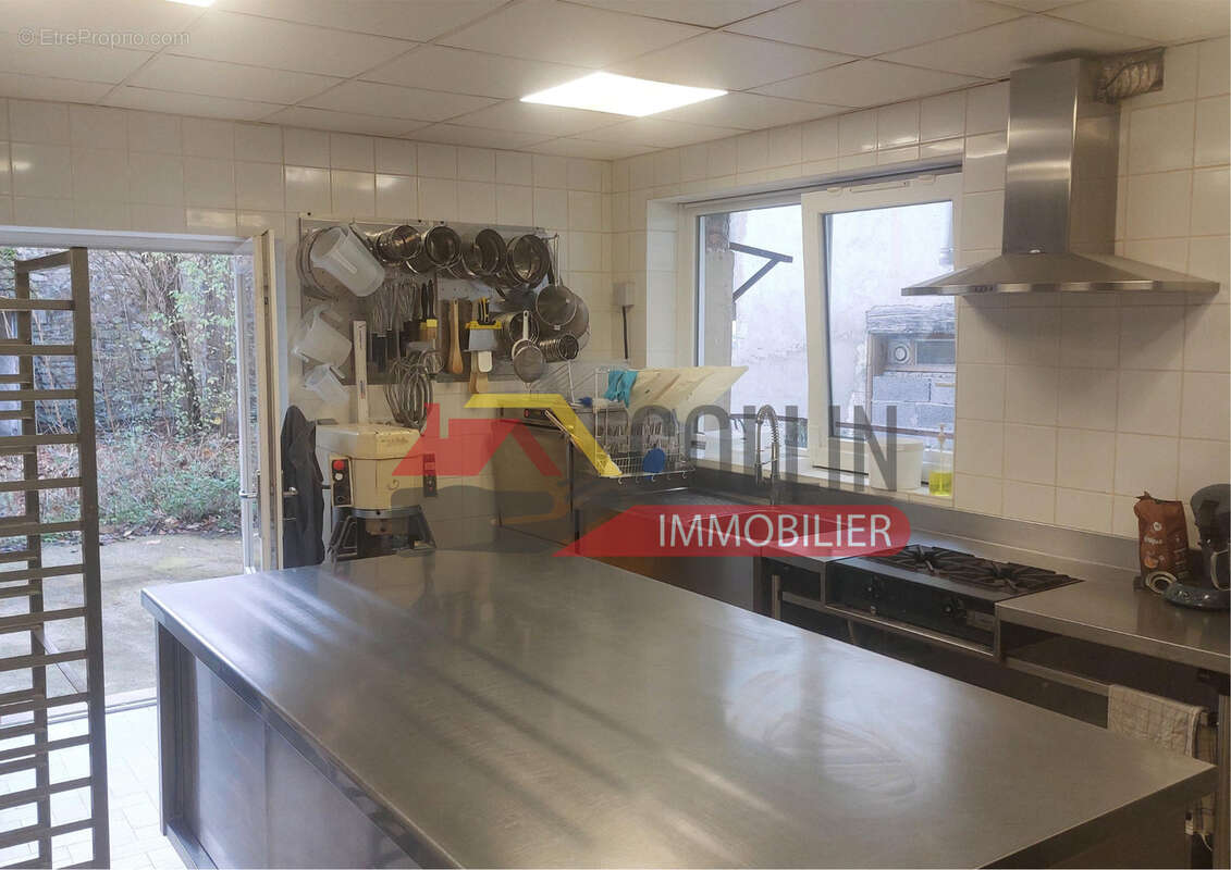 Commerce à SAINT-NICOLAS-DE-PORT