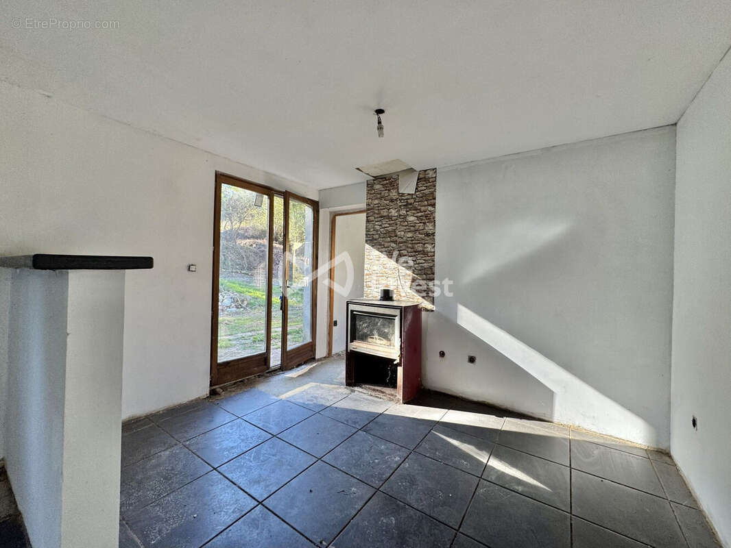 Maison à PIETS-PLASENCE-MOUSTROU