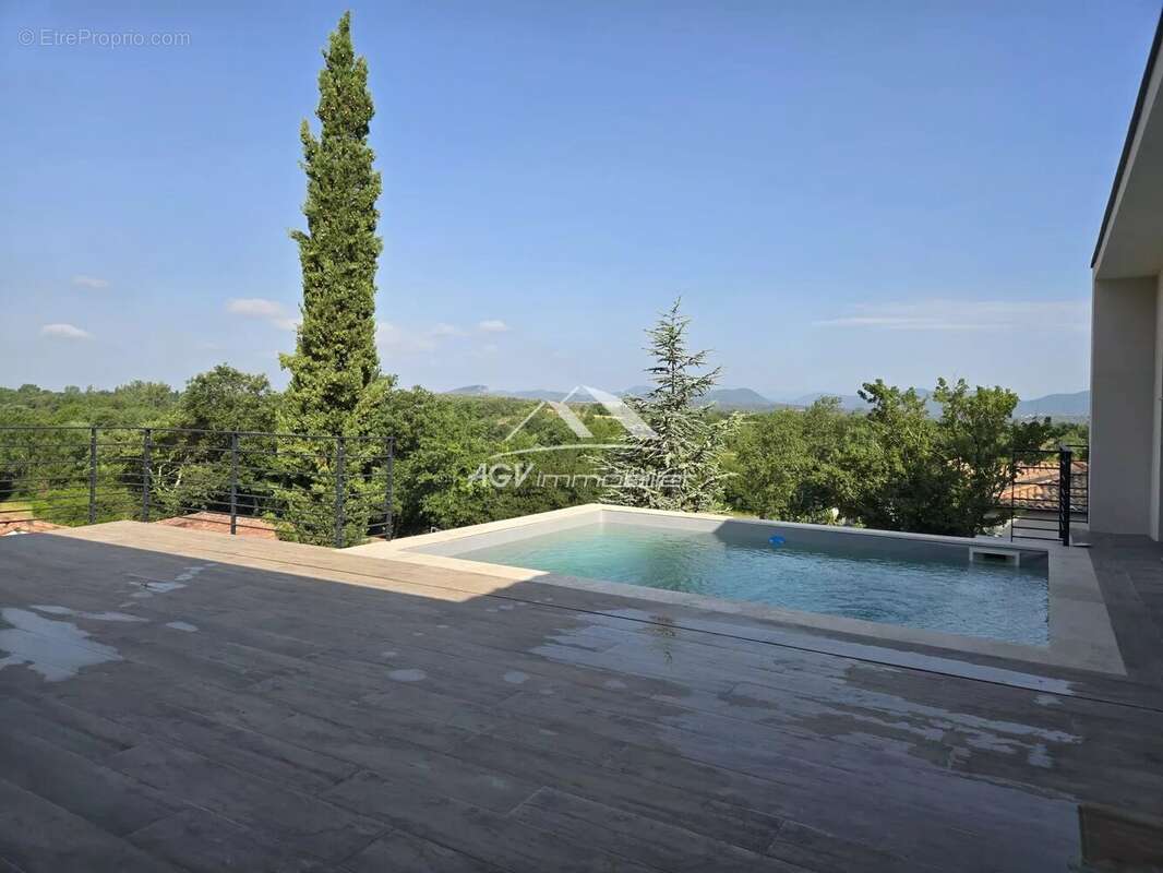 Maison à ALLEGRE-LES-FUMADES