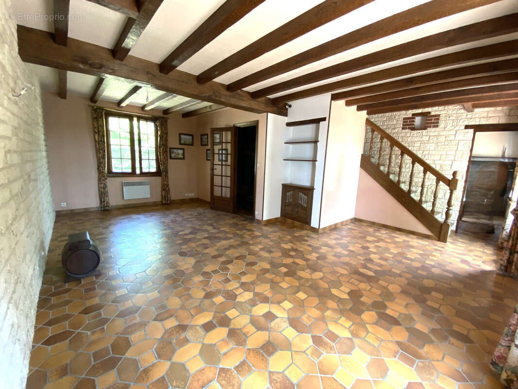 Maison à BUSSY-EN-OTHE