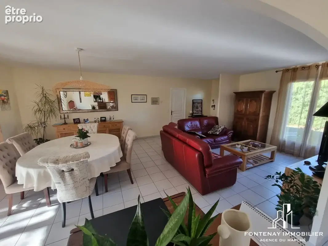 Maison 5 pièces 106 m² à vendre à Fontenay-Le-Comte (85200) - photo 4