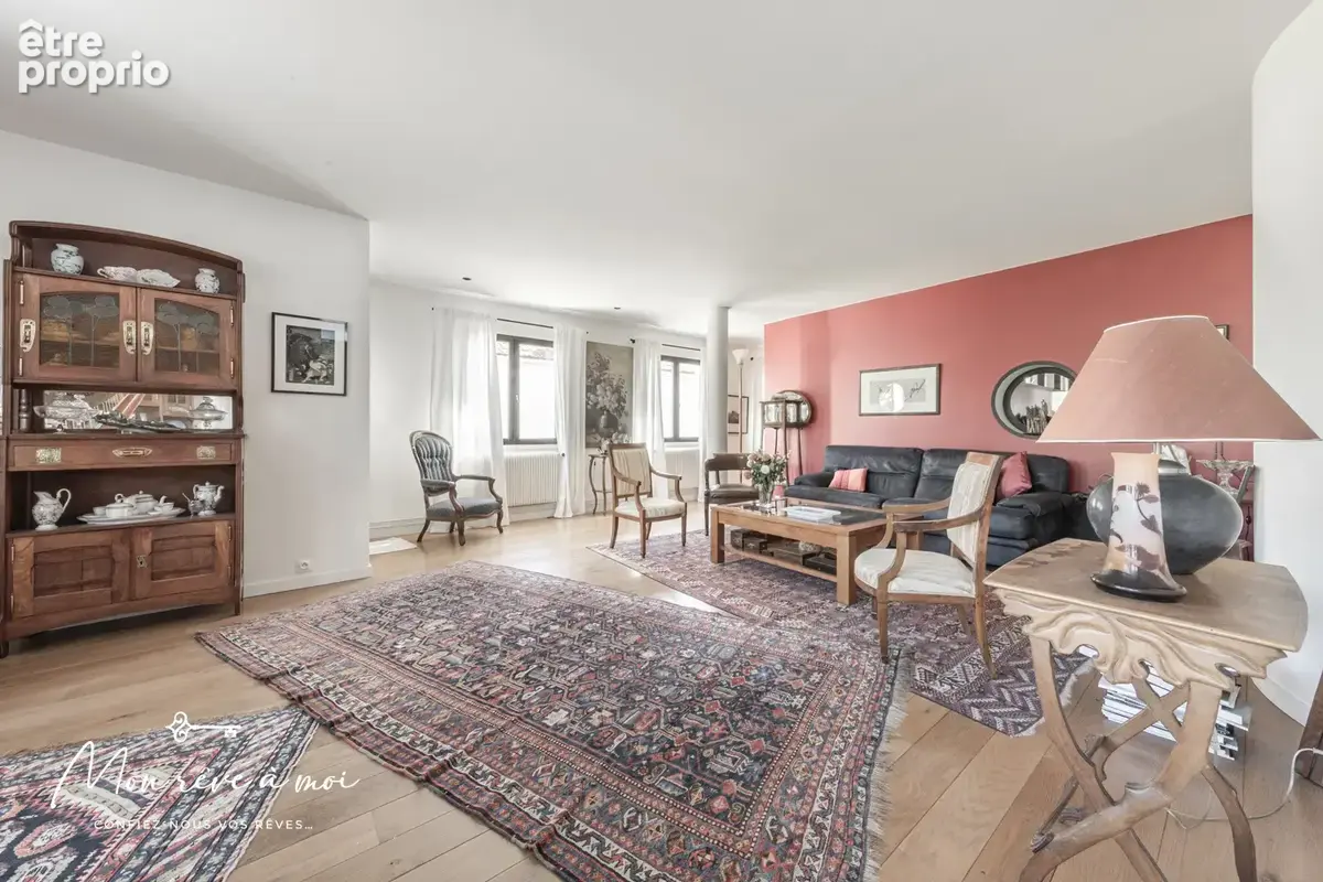Maison en meulière de 182m2 lumineuse et au calme avec terrasse, jardin et parkings - photo 4