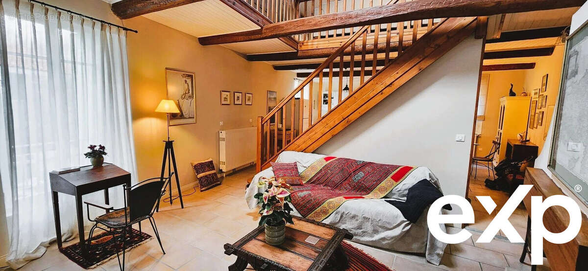 Appartement à VILLEMAGNE-L'ARGENTIERE
