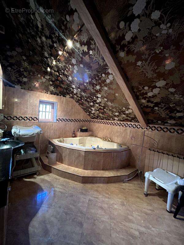 Maison à SAINT-MARTIN-D&#039;HEUILLE