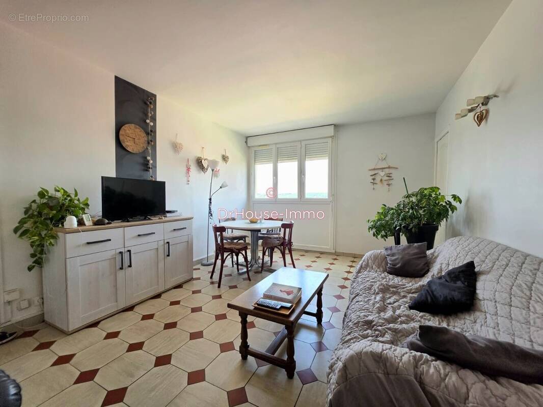 Appartement à MANTES-LA-VILLE