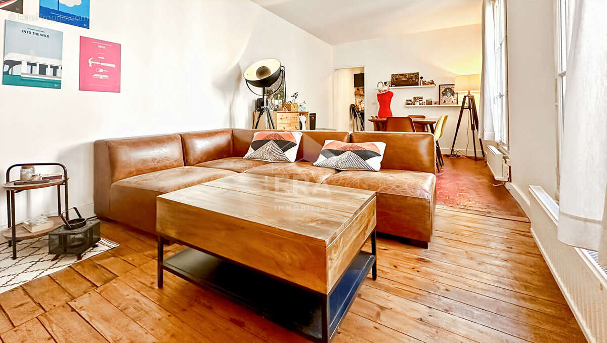 Appartement à PARIS-10E