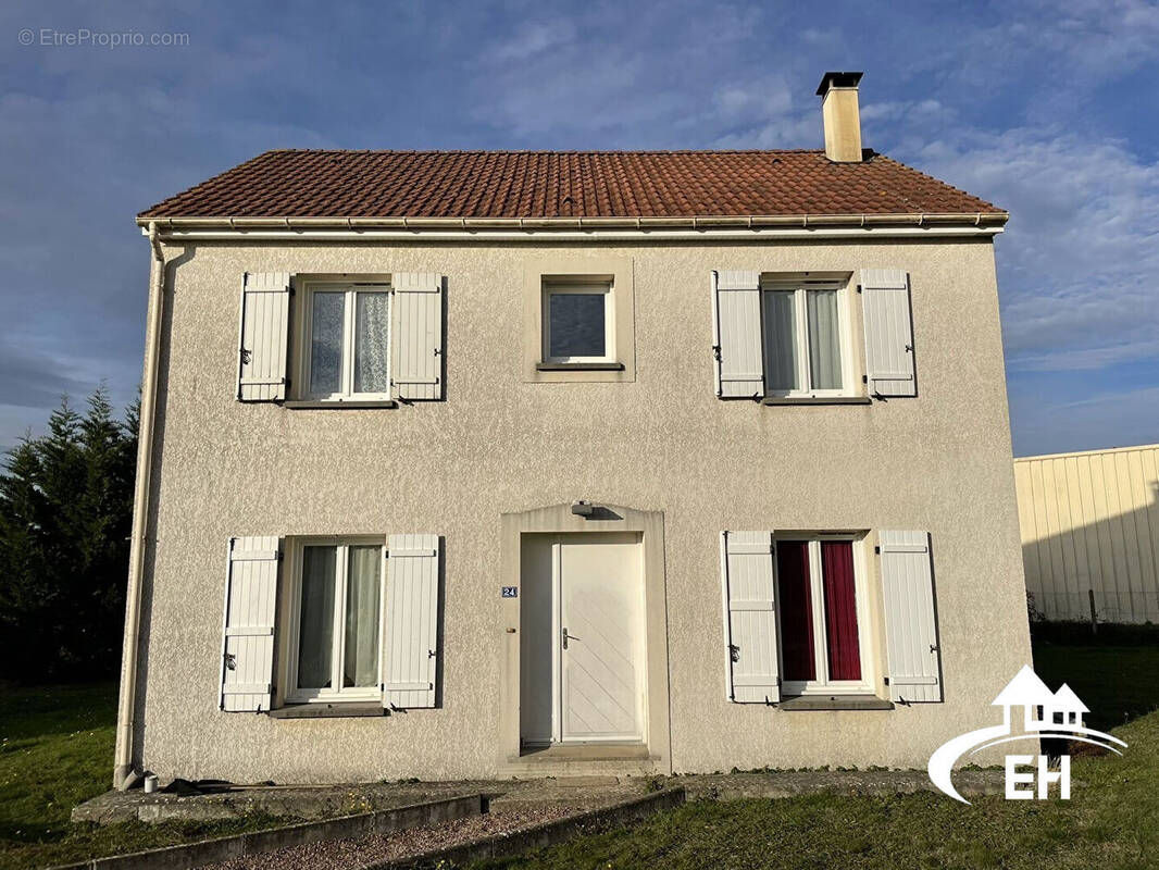 Maison à L&#039;AIGLE