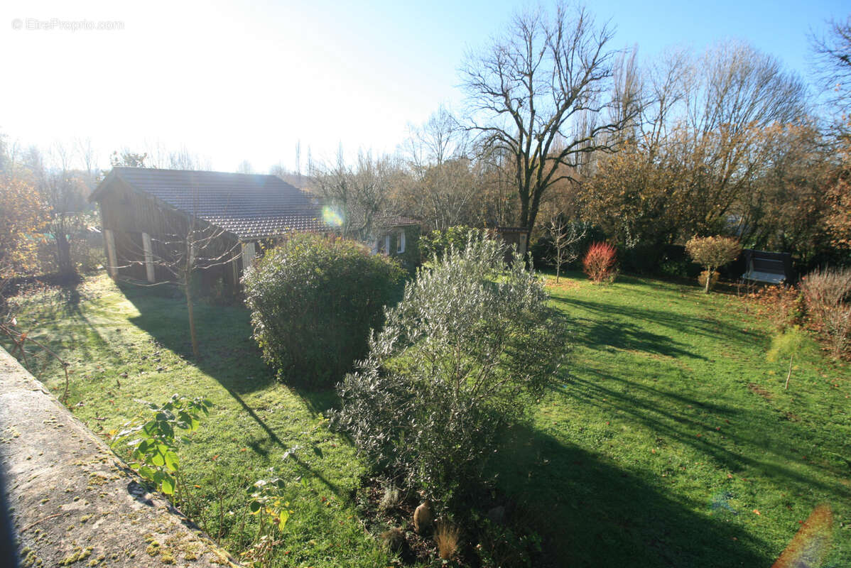 Maison à LE BUGUE