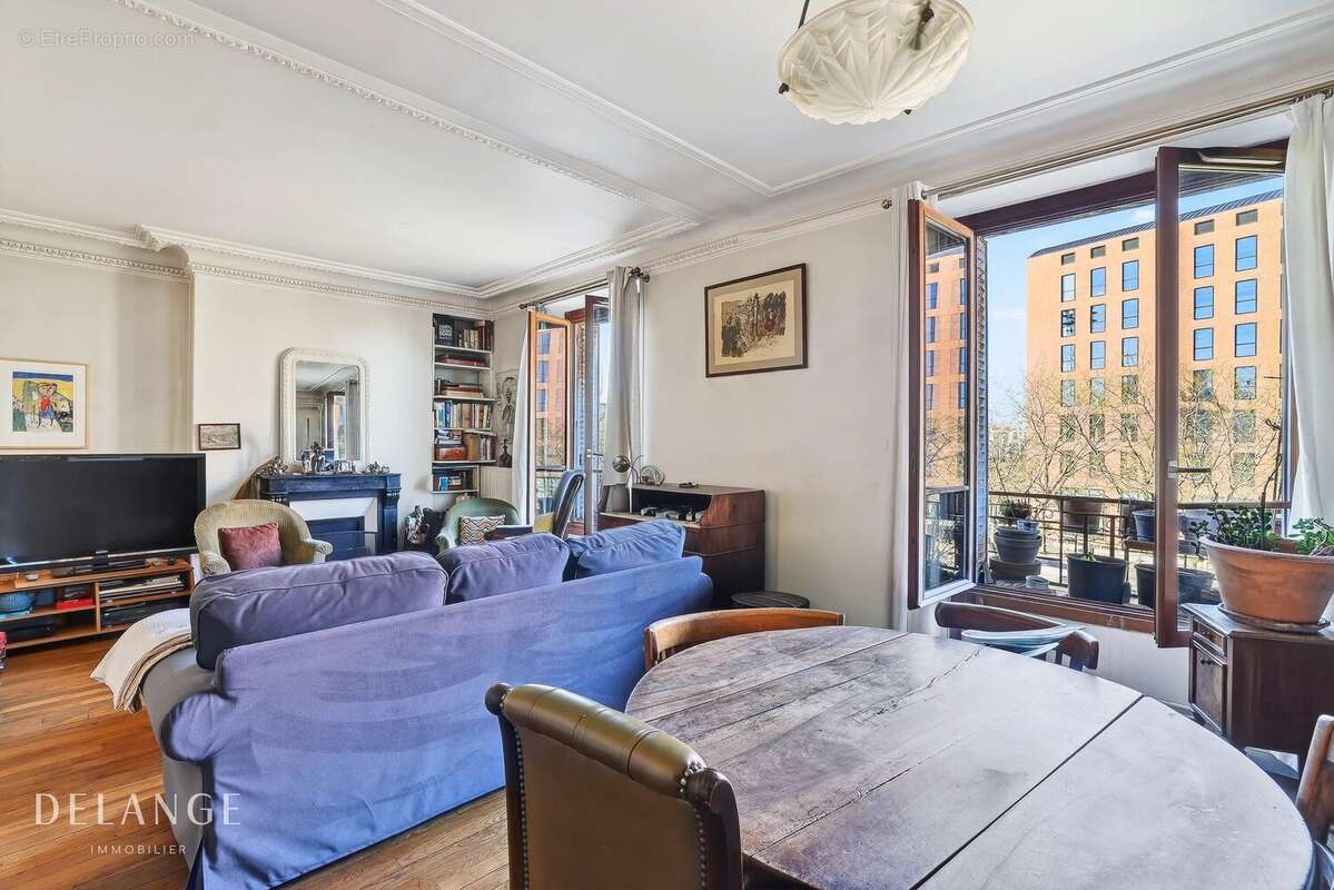 Appartement à IVRY-SUR-SEINE