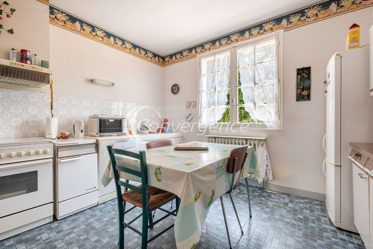 Maison à COMPREIGNAC