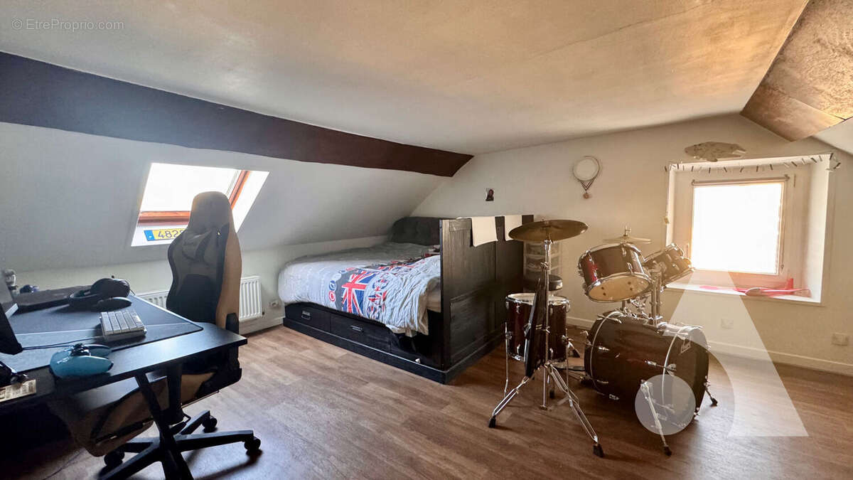 Maison à CREPY-EN-VALOIS